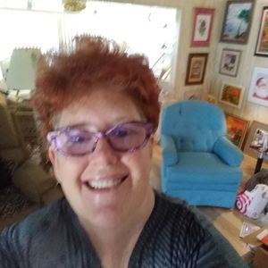 Meet your Posher, Laura